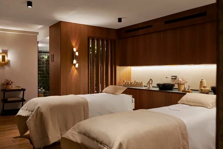 Grand Hyatt Barcelona - Tap to explore photos