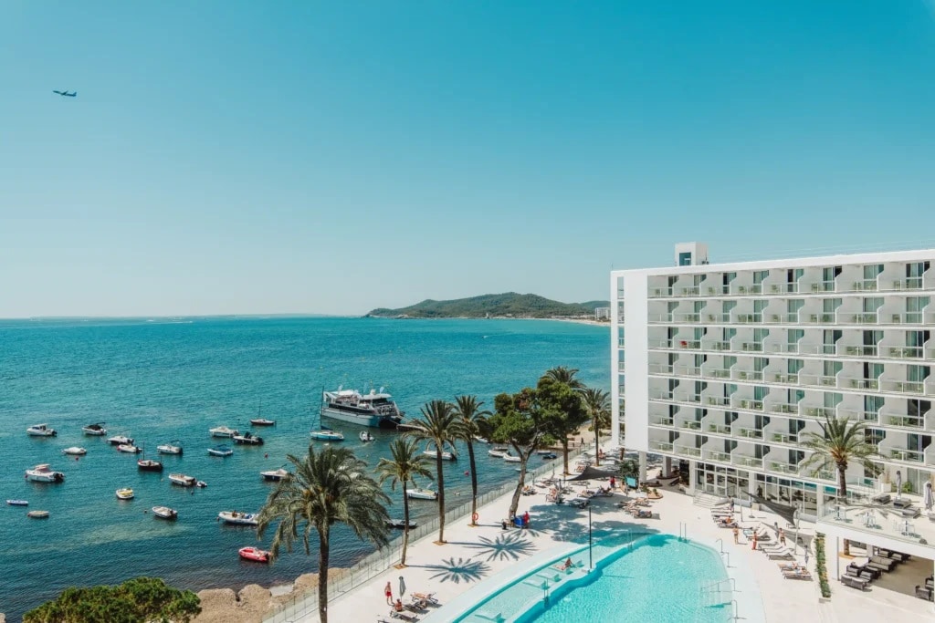 The Ibiza Twiins Hotel - Tap to explore photos