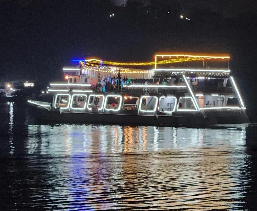 goSTOPS Goa Baga - Tap to explore photos