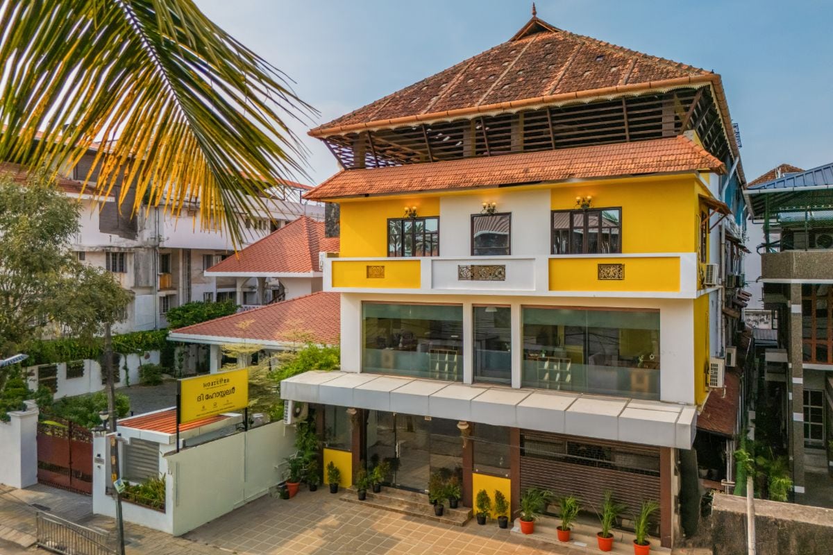 The Hosteller Fort Kochi, Ocean Edge - Tap to explore photos