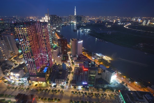 Saigon_Skydeck_at_Bitexco_Financial_Tower_Ho_chi_minh_City_4