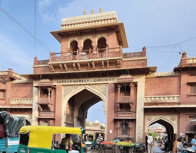 Sardar_Market_1
