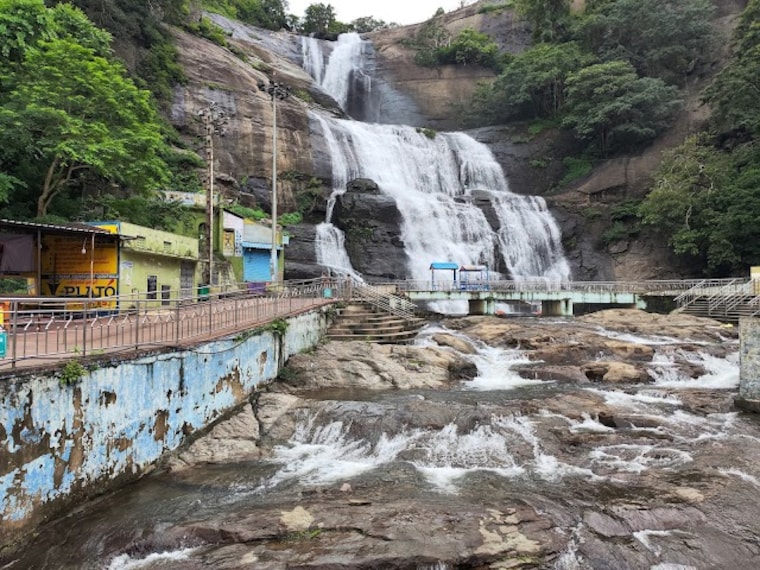 Courtallam_Falls_1