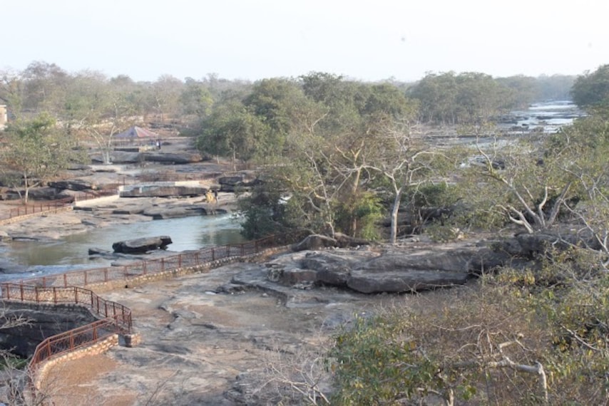 Devdari_Waterfall_Varanasi_5
