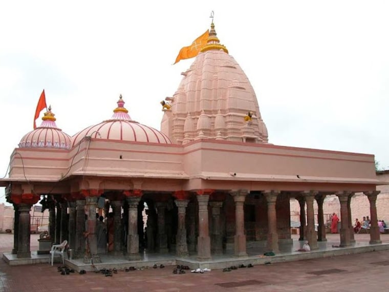 Gadkalika_Temple_Ujjain_3