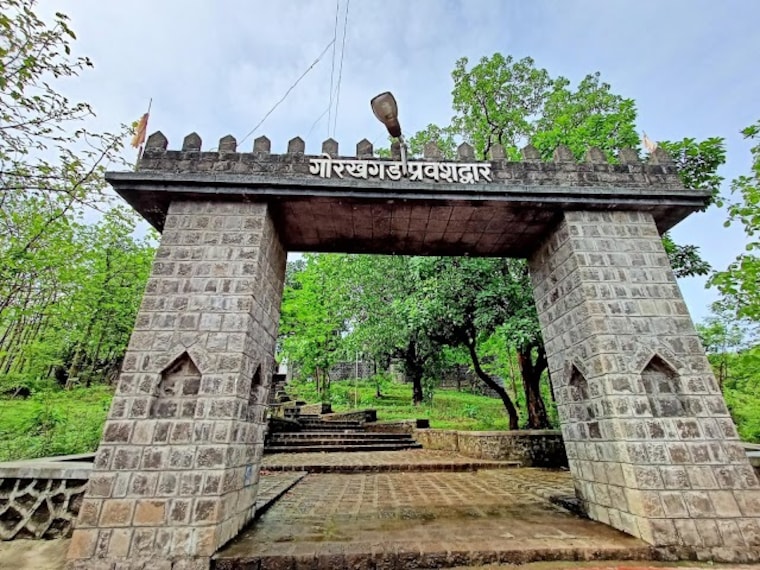 Gorakhgad_Fort_1
