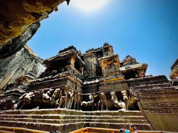 Jain_Caves_Ellora_4