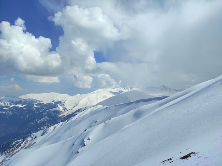 Khilanmarg_Gulmarg_2