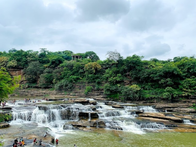 Lakhaniya_Dari_Waterfall_Varanasi_2