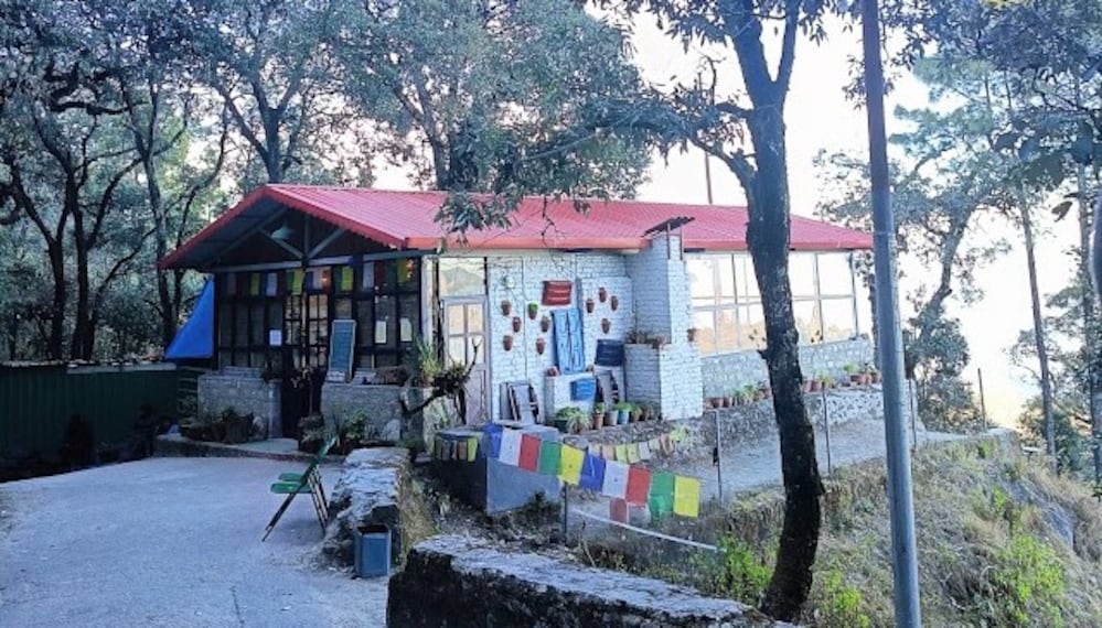 Lansdowne_Trip-Travel_Cafe_1