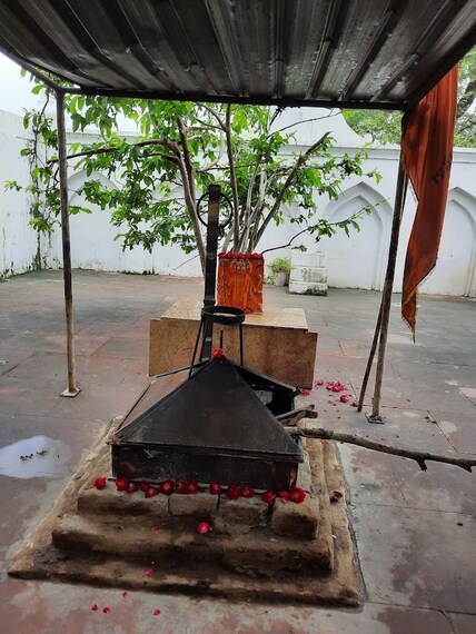 Pir_Matsyendranath_Ujjain_4