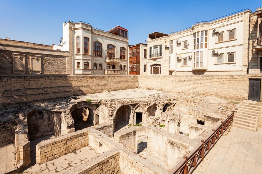 Shirvanshahs_Palace_2