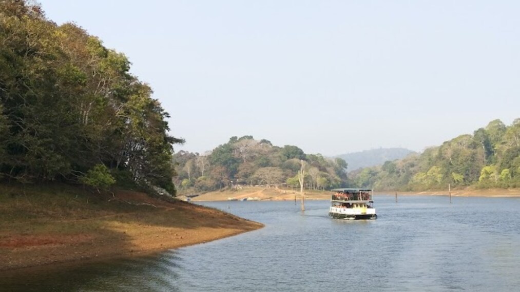 Thekkady_Lake_2