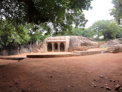 Trimurti Cave