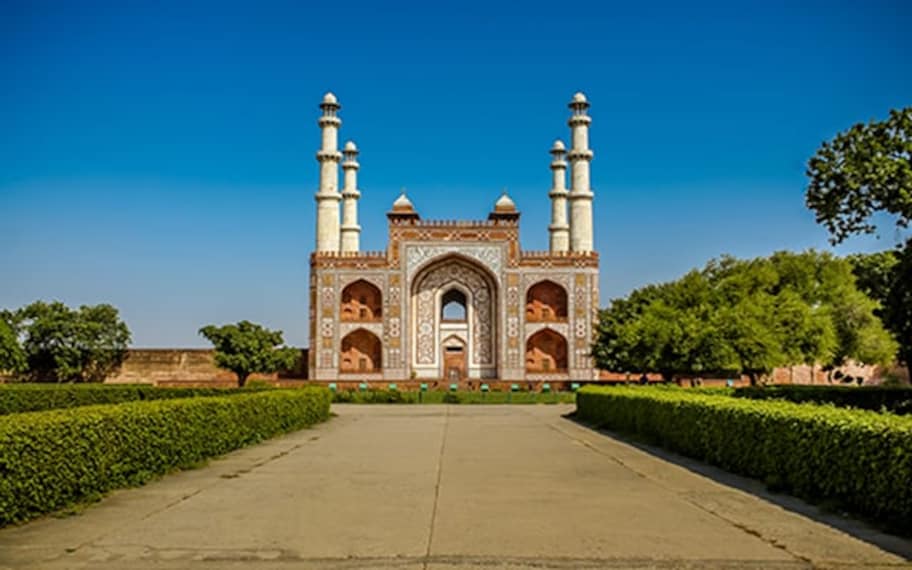 Agra Akbars Tomb Landscape Image