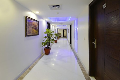 Hotel Atulyaa Taj