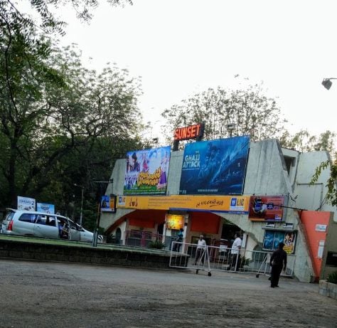 ahmedabad_sunset_drive-in_cinema