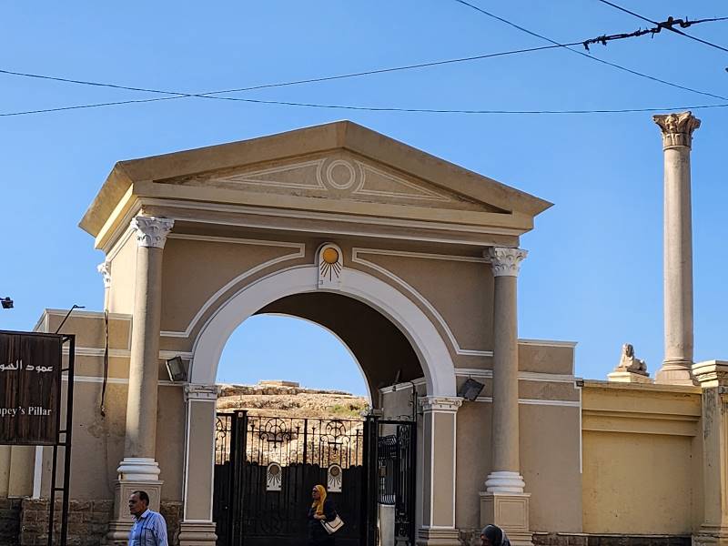 Alexandria_Serapeum_of_Alexandria_9