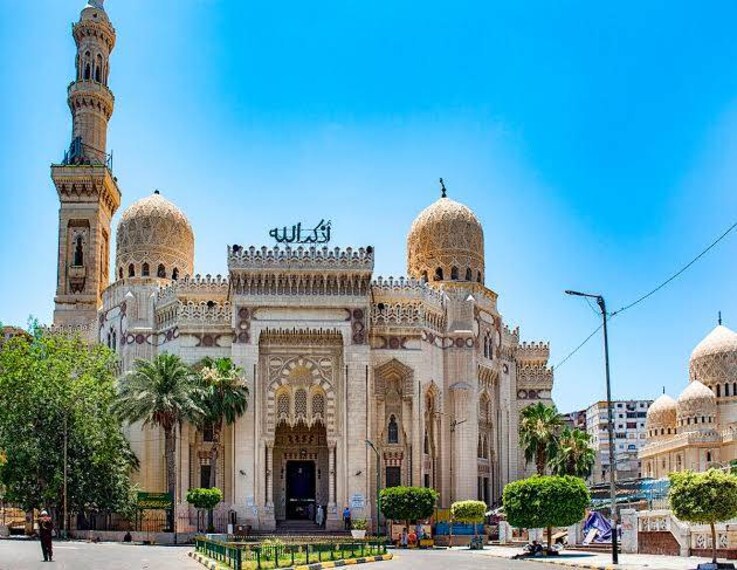Alexandria_Abu_al-Abbas_al-Mursi_Mosque_1