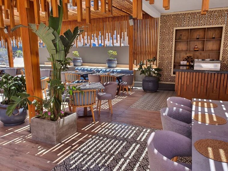 Alexandria_Izoya_Restaurant_3