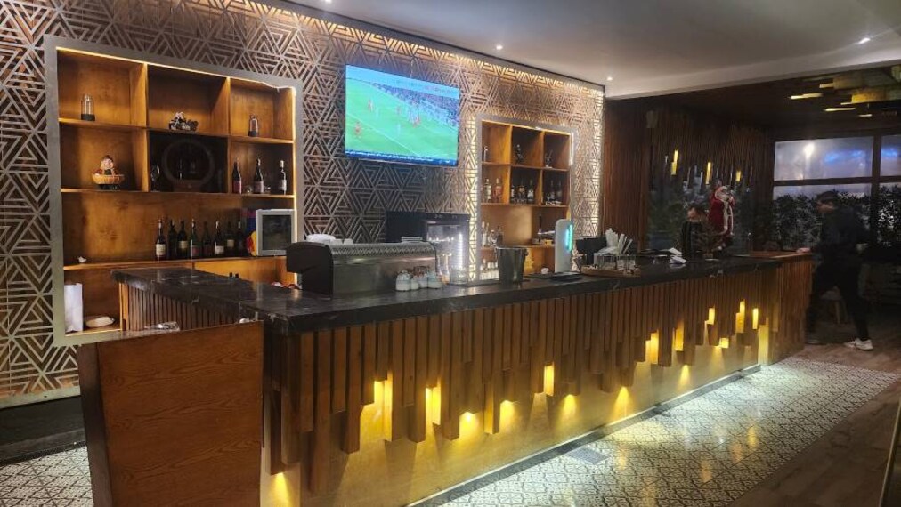 Alexandria_Izoya_Restaurant_4