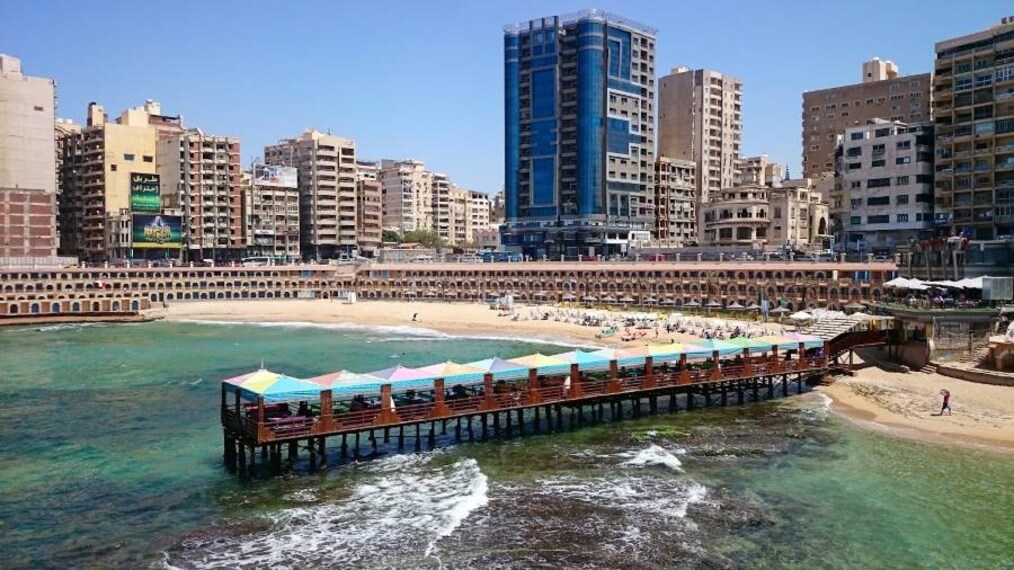 Alexandria_Stanli_Beach_1