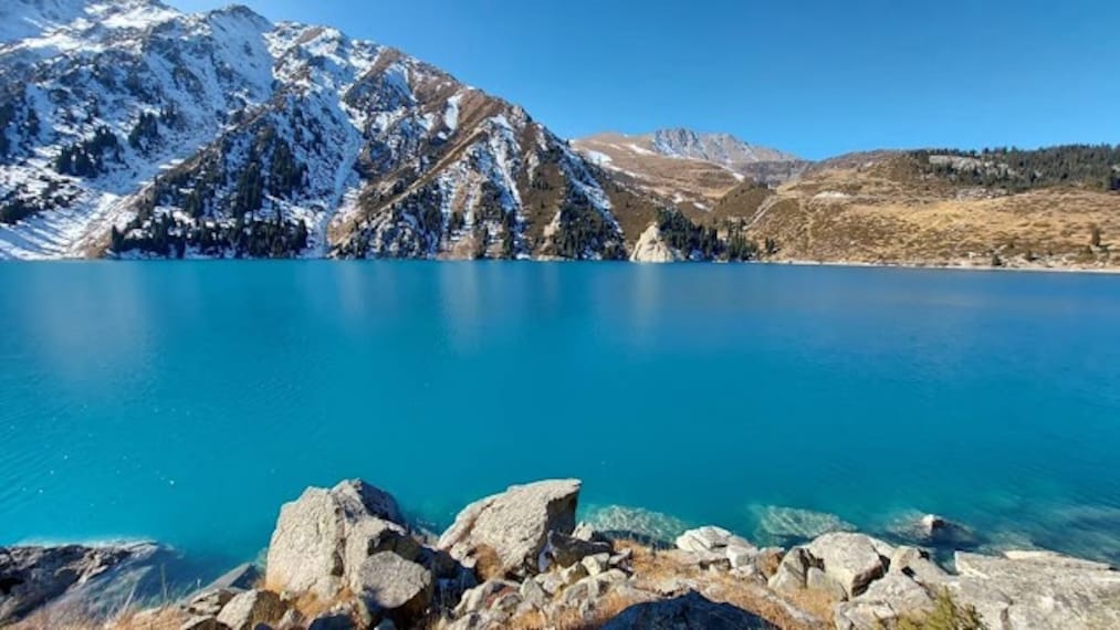 Big_Almaty_Lake_2