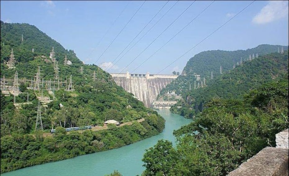 Bhakra_Nangal_Dam_2