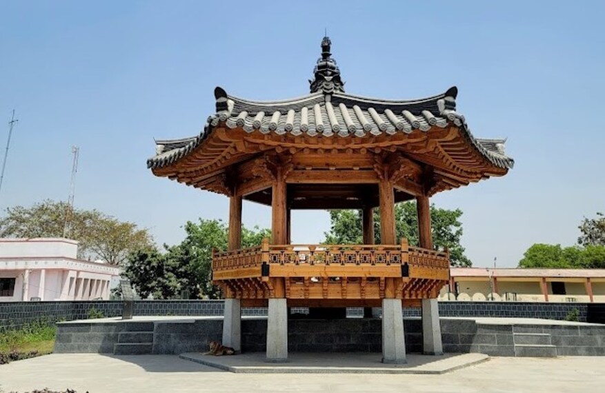 Queen_Huh_Memorial_Park_ttd_1