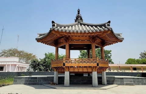 Queen Huh Memorial Park