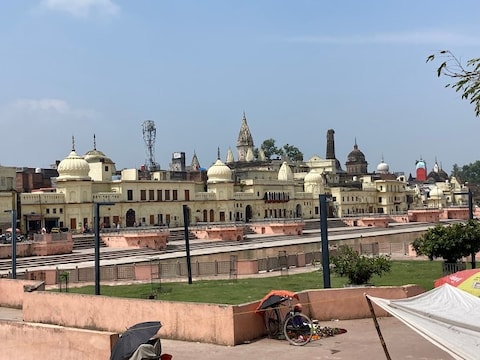 Shri Nageshwar Nath Mandir Ayodhya Trust
