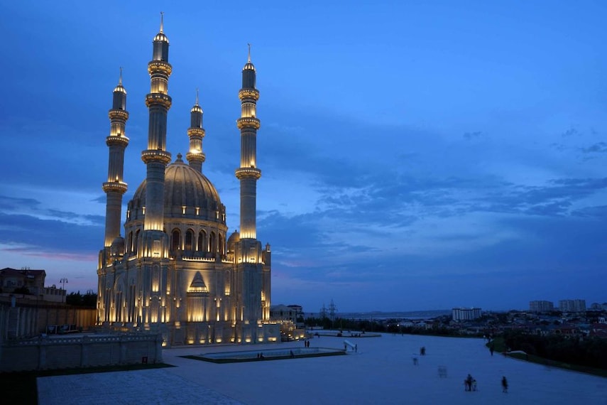 Heydar_Mosque_baku_1
