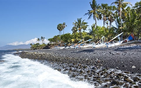 Diving in Tulamben