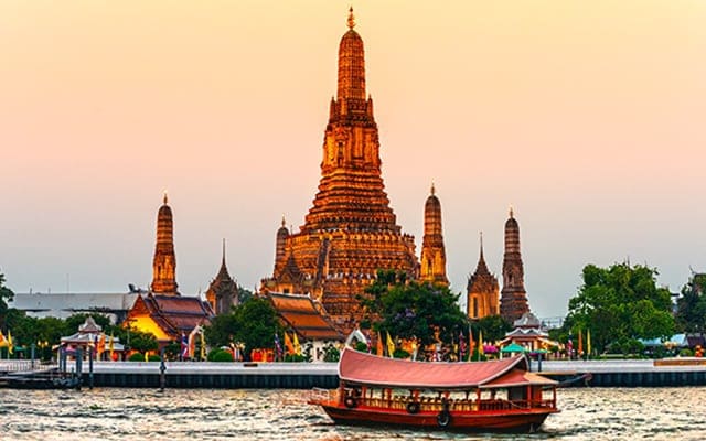 Bangkok Temple Of Dawn Landscape Image