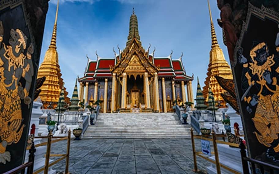Bangkok Emerald Buddha Landscape Image