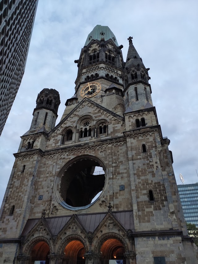 kaiser_wilhelm_memorial_church_berlin_3