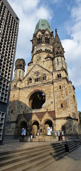 kaiser_wilhelm_memorial_church_berlin_4
