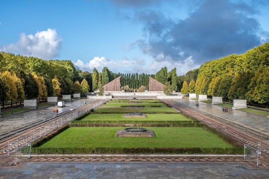 treptower_park_berlin_1