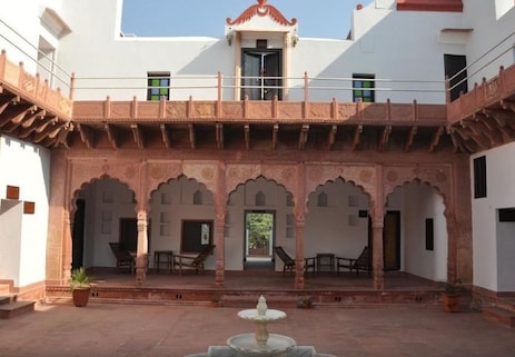 Amritara Chandra Mahal Haveli
