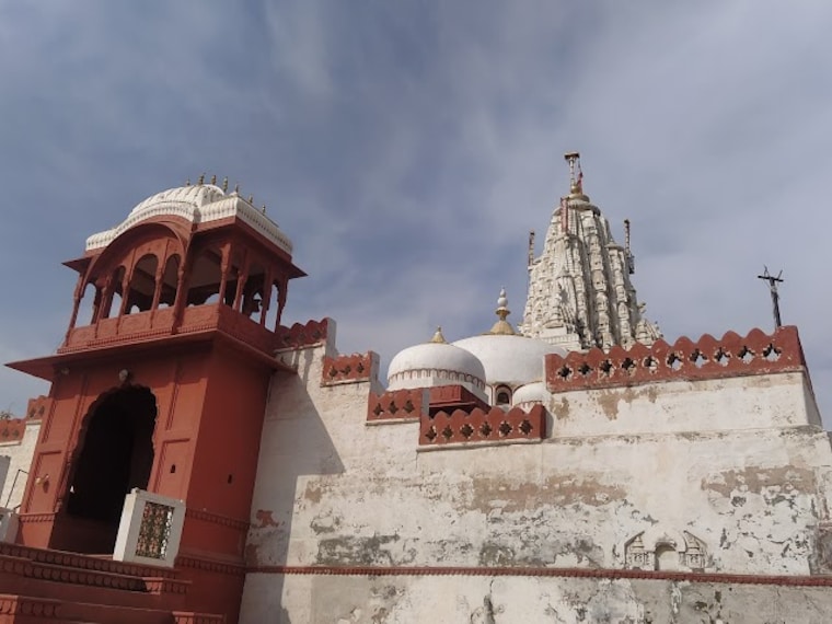 Bhandasar_Jain_Temple_1