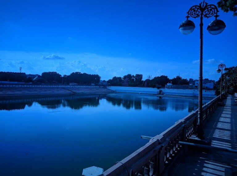Sursagar_Lake_4