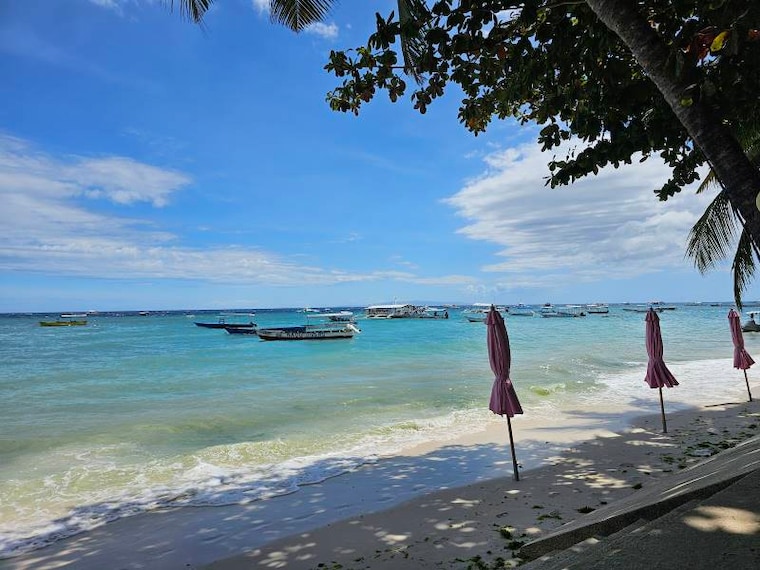 Bohol_Alona_Beach_6