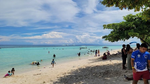 Dumaluan Beach