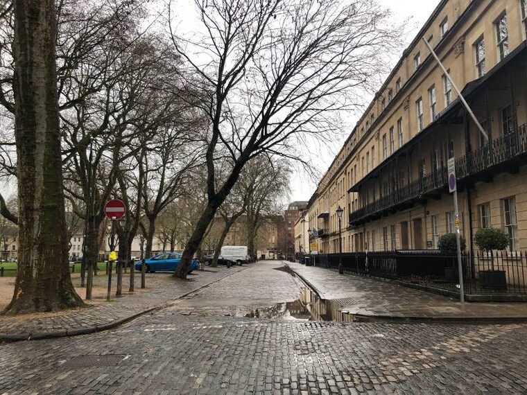 Bristol_Queen_Square_10