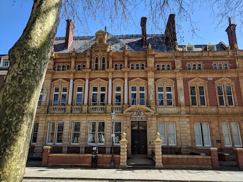 Queen Square