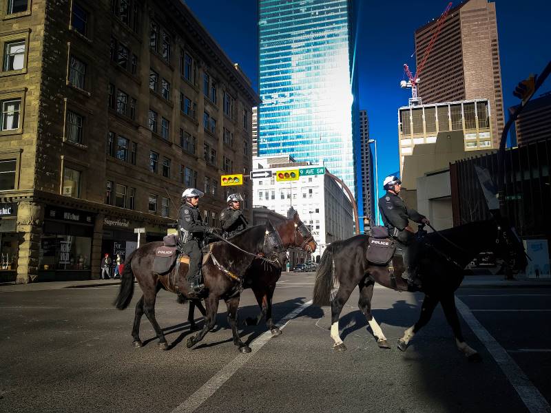 Calgary_8_Avenue_Southwest_7
