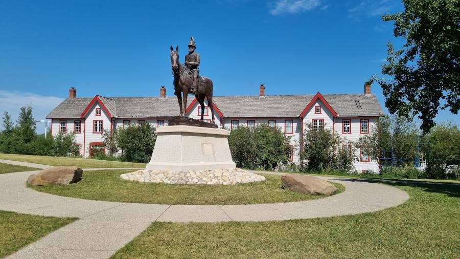 Calgary_The_Confluence_Historic_Site_&_Parkland_2