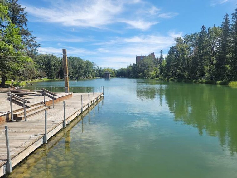 Calgary_Bowness_Park_5