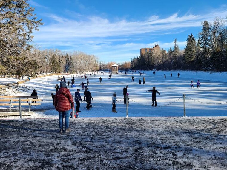 Calgary_Bowness_Park_7