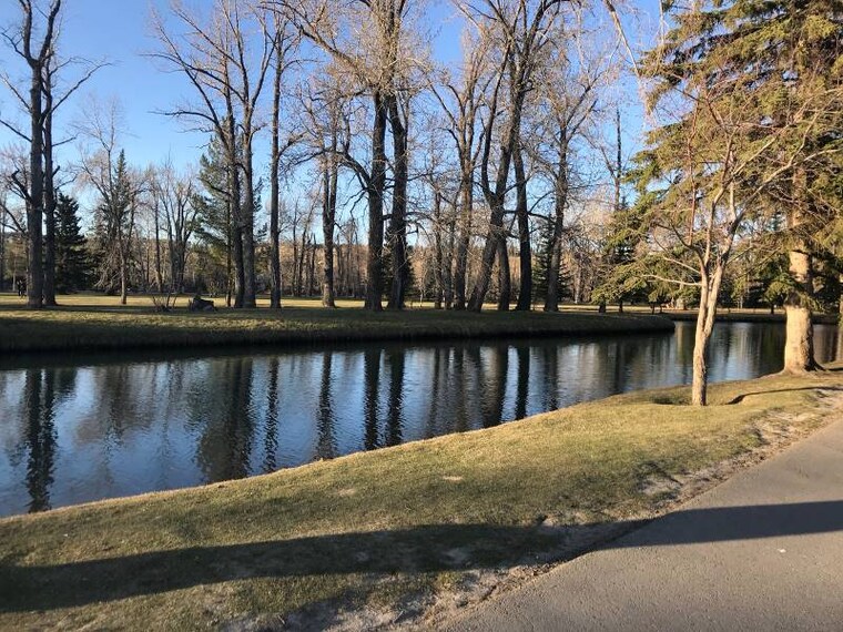 Calgary_Bowness_Park_9